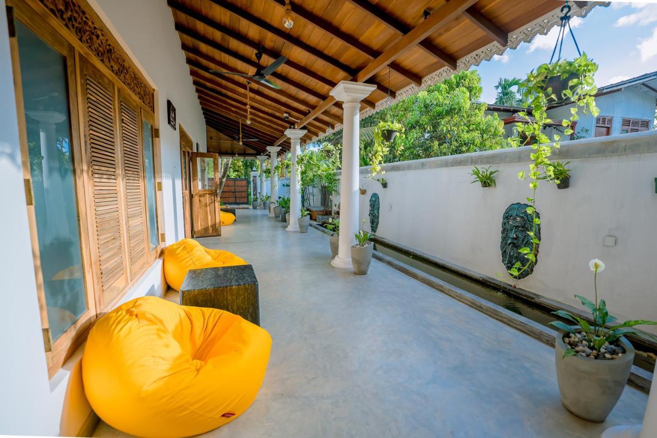 Sixth Sense Hostel Unawatuna Bagian luar foto